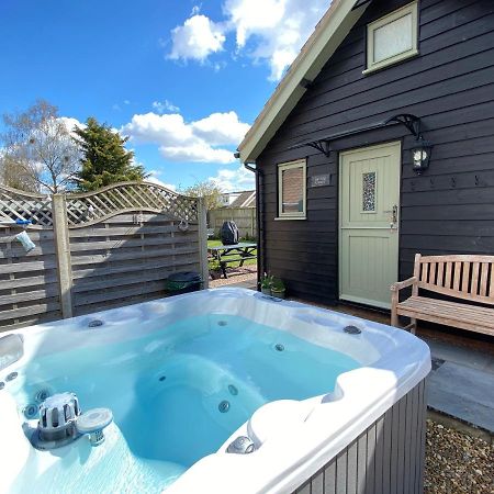 Saving Grace With Private Hot Tub Villa Bawdeswell Kültér fotó